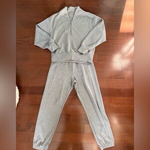 Lou & Grey Heathered Gray Lounge Set